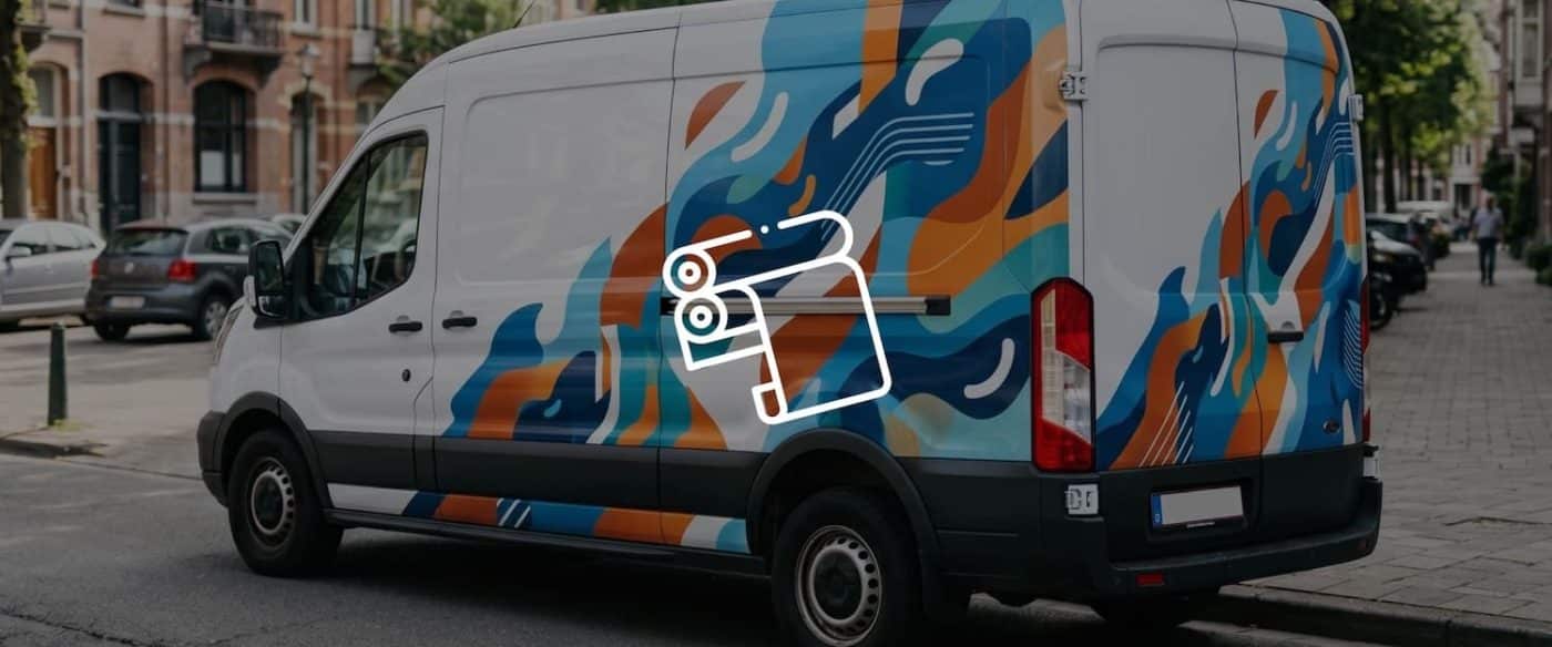 Autocolantes para viaturas e frotas comerciais: vinil, aplicação e cuidados 1 Autocolantes para viaturas e frotas comerciais vinil aplicacao e cuidados 1 1 Autocolantes para viaturas e frotas comerciais: vinil, aplicação e cuidados